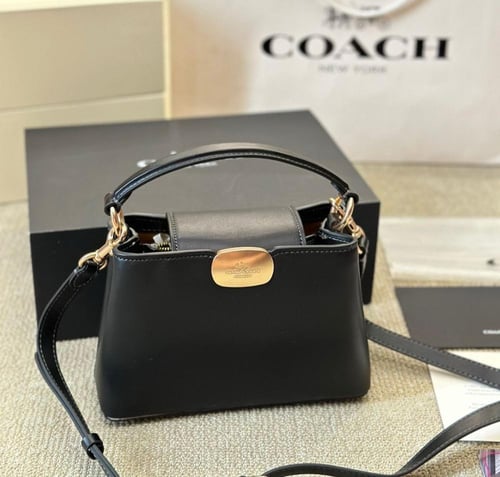 شنطة كوتش اليزا Eliza Carryal ( متوفرة بعدة الوان...