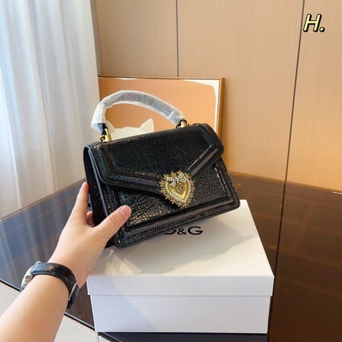 شنطة دولشي اند غابانا ذهبي