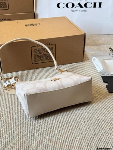 شنطة كوتش Laurel مقاس 19cm