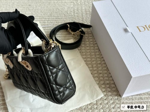 شنطة ليدي ديور 22cm Lady Dior