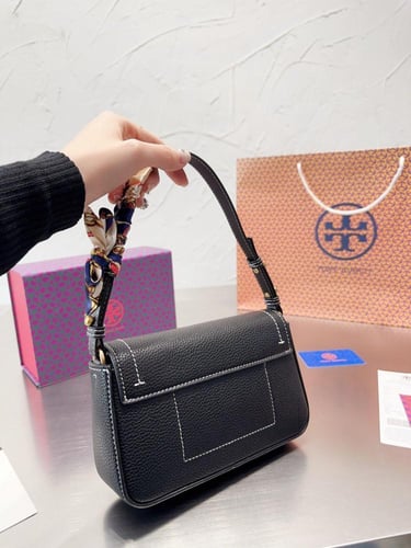 شنطة توري بورش