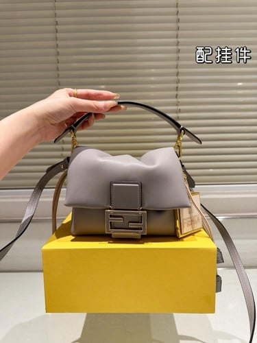 شنطة فندي ميني (متوفرة بعدة الوان)