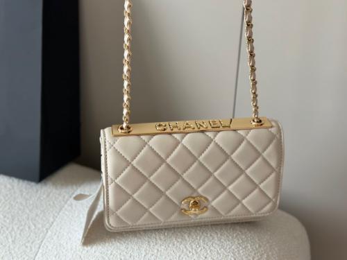 شنطة شانيل WOC Trendy