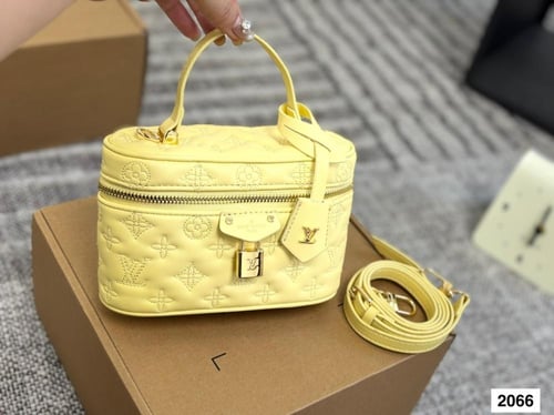 شنطة لويس فيتون Nice BB Vanity (متوفرة بعدة الوان)