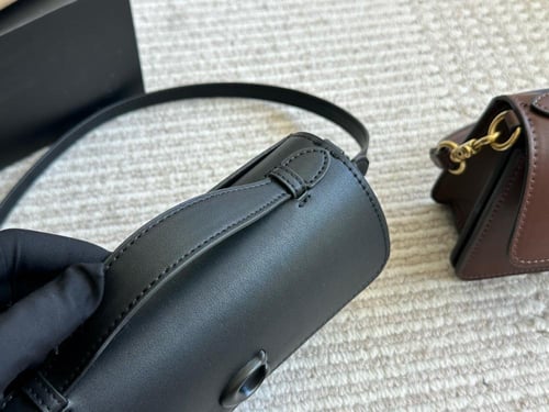 شنطة كوتش Juno ( متوفرة بعدة الوان )