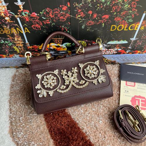 شنطة دولشي اند غابانا D&G
