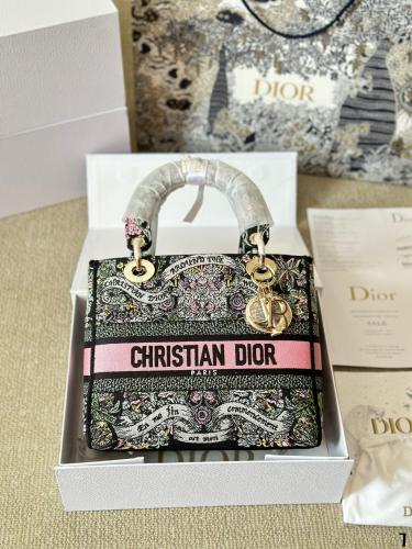 شنطة ليدي ديور Laby Dior