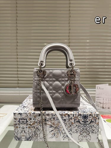 شنطة ليدي ديور لون الهاردوير فضي 17cm Lady Dior (م...
