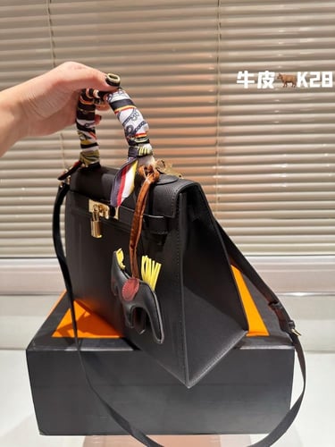 شنطة أرمز بيركن ( باحجام والوان متعدده )