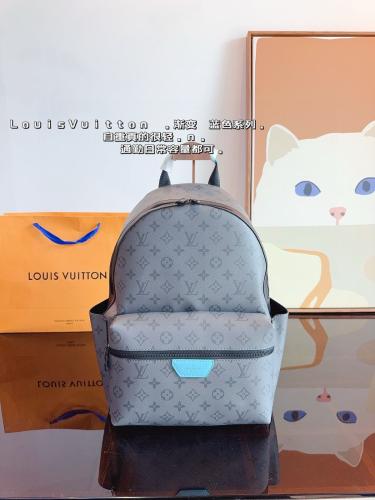 شنطة ظهر لويس فيتون