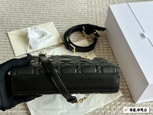 شنطة ليدي ديور 22cm Lady Dior