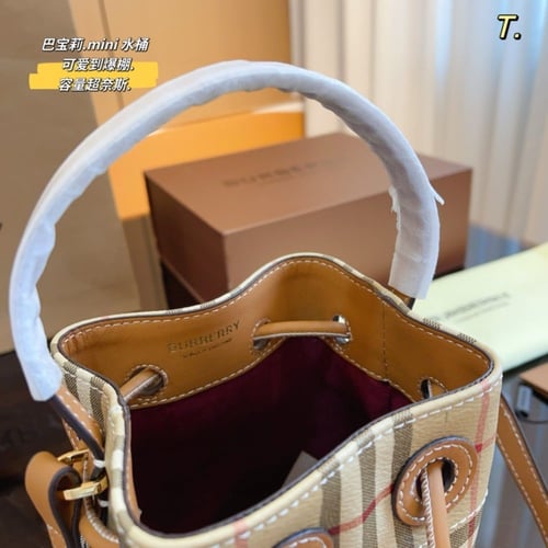 شنطة بربري ( بالوان متعددة )