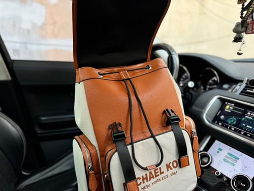 شنطة ظهر مايكل كورس