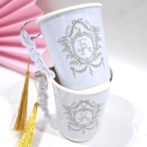 كوب قهوة مع شراشيب