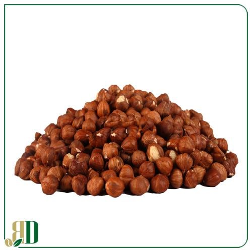 بندق احمر بالقشر