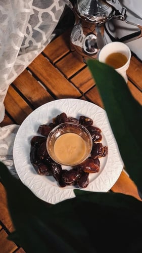 طحينة تمر بالسمسم