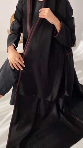 ‏Velvet Abaya