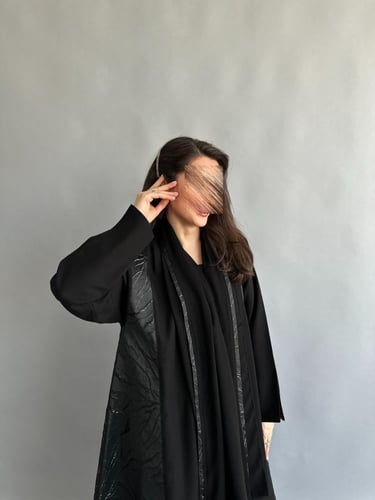 Néve abaya