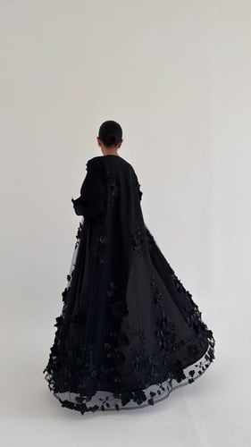 تسليم فوري Floral Abaya