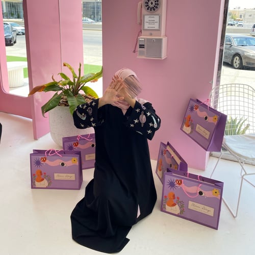 Space black Abaya