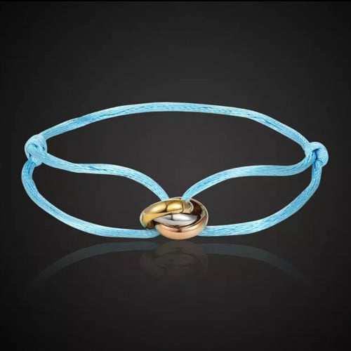 سوار باللون التركوازي