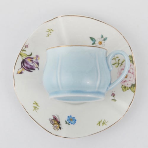 فنجان للقهوة التركيه او الاسبيرسو مع صحن ازرق سماو...