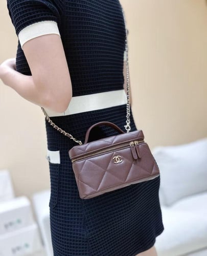 حقيبة شانيل فانيتي