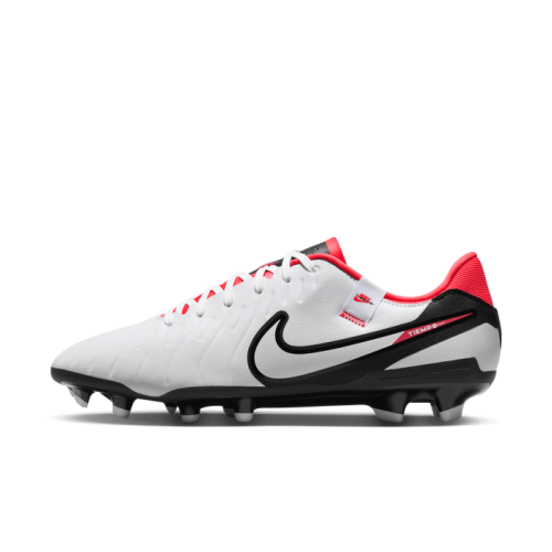 حذاء نايكي تيمبو ليجند ابيض FG