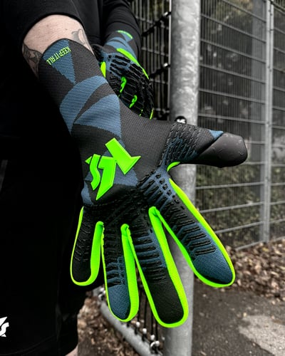 قفاز كبير سبورت فاران هيرو ان سي