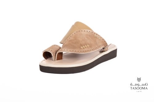 P حذاء شرقي من تاسومة 21002 / BEIGE