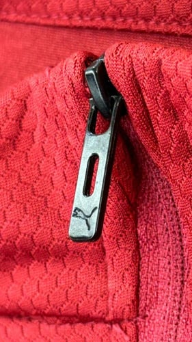 سويتر الهلال الاحمر 2026