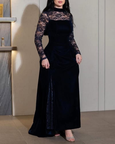 فستان سهرة نوره المخملي بالدانتيل الفاخر