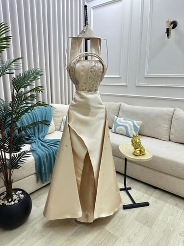 فستان سهرات بقماش شك سهره ورد