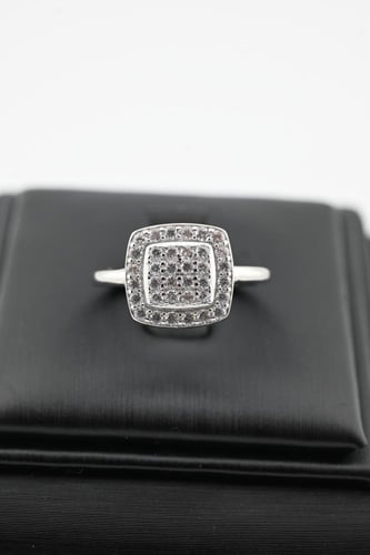 نصف طقم فضة عيار 925- تصميم الماس ابيض