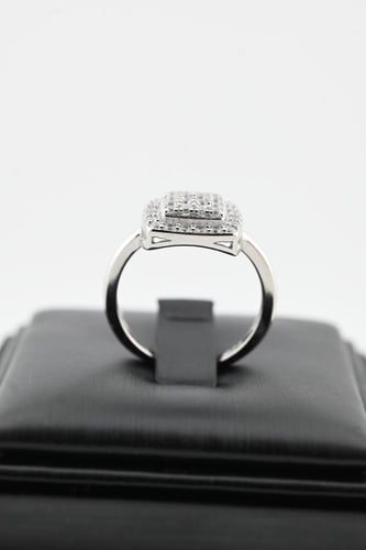 نصف طقم فضة عيار 925- تصميم الماس ابيض