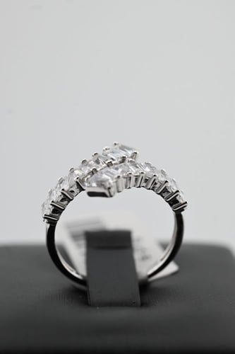 خاتم فضه عيار 925 -تصميم الماس ابيض