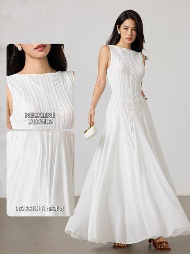 Heiryn elegant dress with crew neck and sleeveless...