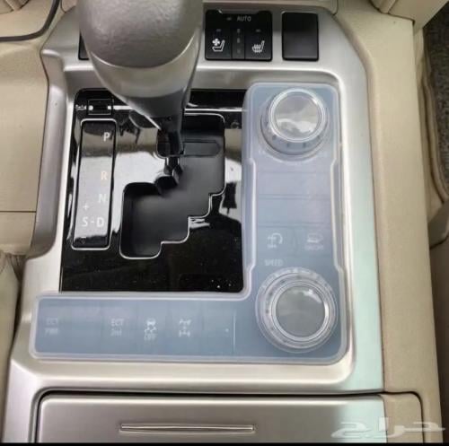 بالطبع، إليك عرضًا مخصصًا لغطاء حماية لينة للمطاط...