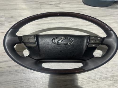 عجلة قيادة أصلية من وكالةجيب لكزس، مخصصة لموديلات...