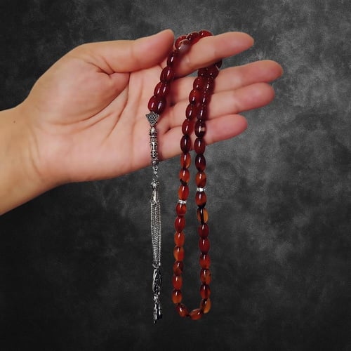 سبح أحجار فاخرة – تدرجات أنيقة بطابع كلاسيكي راقٍ