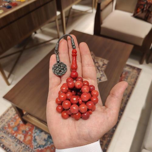 سبحة المرجان الأحمر الملكي