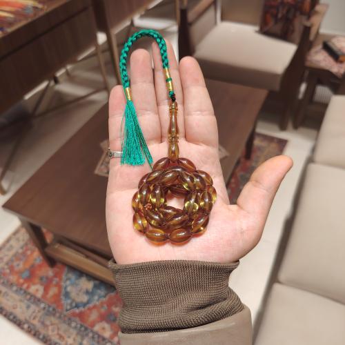 سبحة زعفران بلون زيتوني داكن