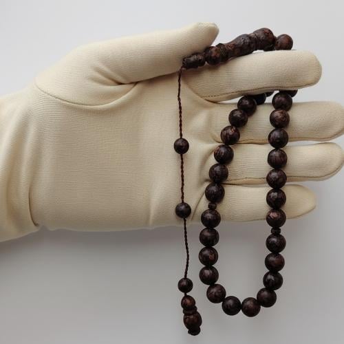 سبحة حبات القهوة – لون داكن بطابع دافئ وأصيل