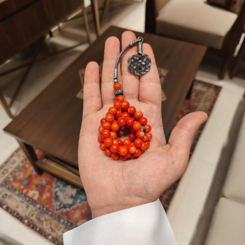 سبحة مرجان بلون دم الغزال