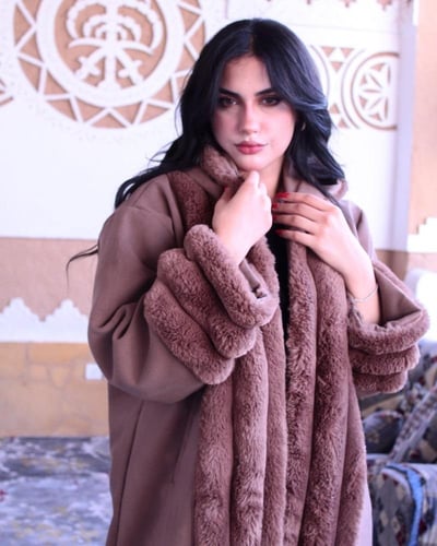 فروه نسائي بفرو أنيق