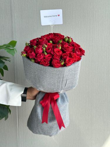 سكارف ميكاسا مع ورد جوري فخم