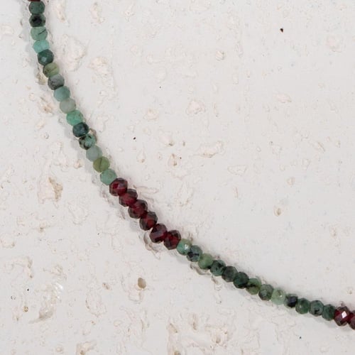 قلادة مراحل