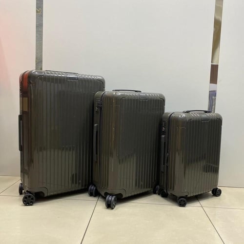 ريموا شنطه سفر مقاس L