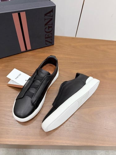 شوز zegna الرجالي