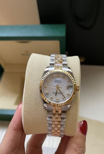 ساعة رولكس بفصوص